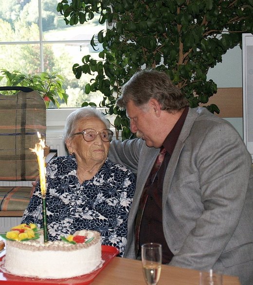 Oslava 100. narozenin paní Antonie Majdlové.